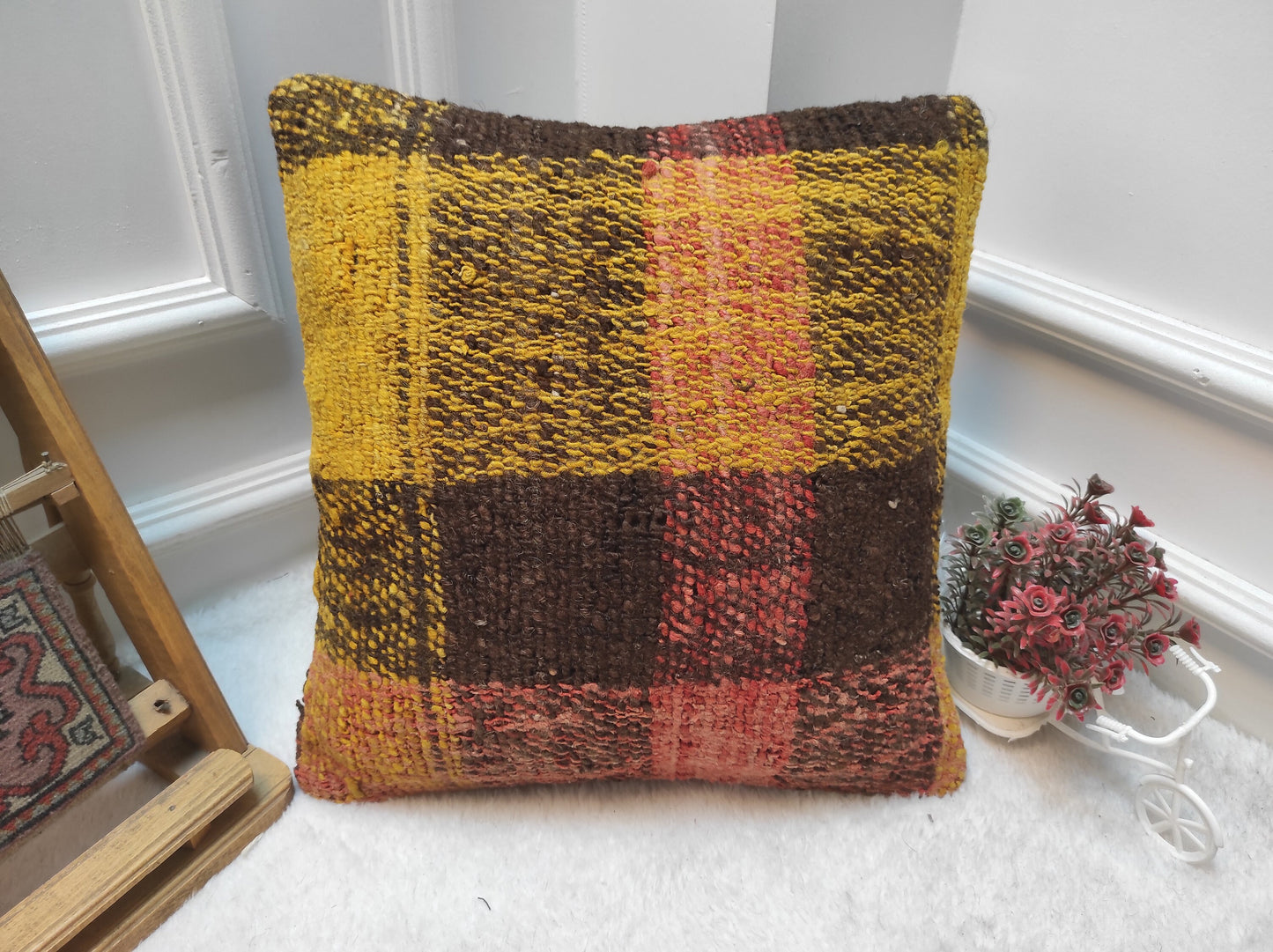 Handmade Kilim Pillow Cover: Upcycled Organic Wool, 16x16 inch