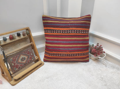 Handmade Kilim Pillow Cover: Upcycled Woven Rug, Bohemian Decor (45x45 cm)