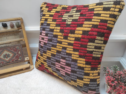 Handwoven Kilim Pillow Cover: Bohemian Rug Pillow (18x18 inc.)