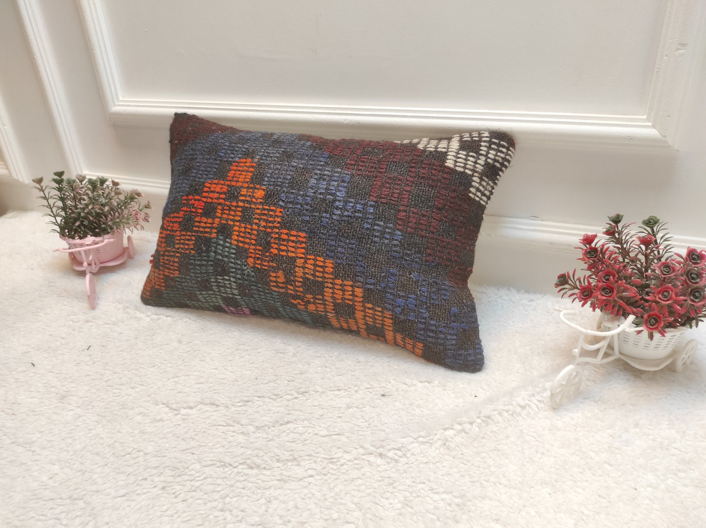Handwoven Kilim Lumbar Pillow Cover: Bohemian Accent Pillow (30x50cm)