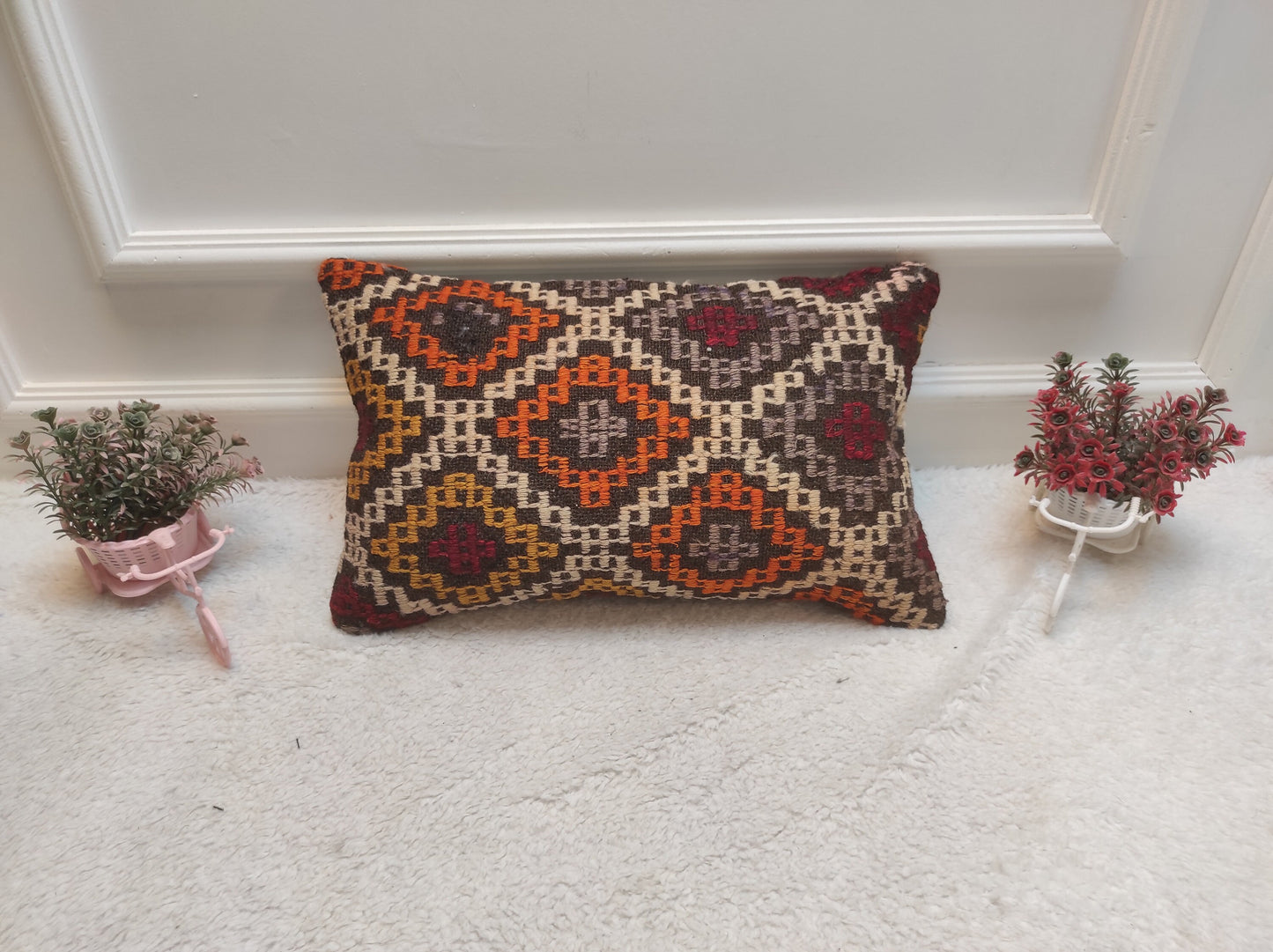 Handmade Kilim Lumbar Pillow Cover: Bohemian Woven Accent (12x20 in)