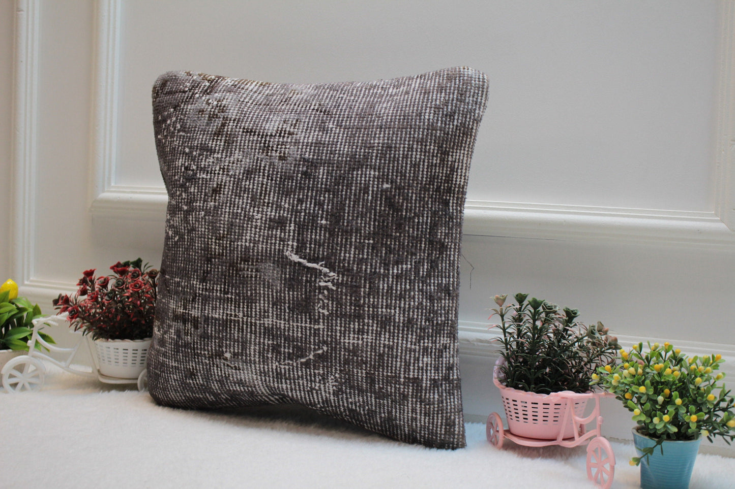 Gray Turkish Rug Pillow Cover: Handwoven Kilim, Upcycled Wool (16x16 inch)