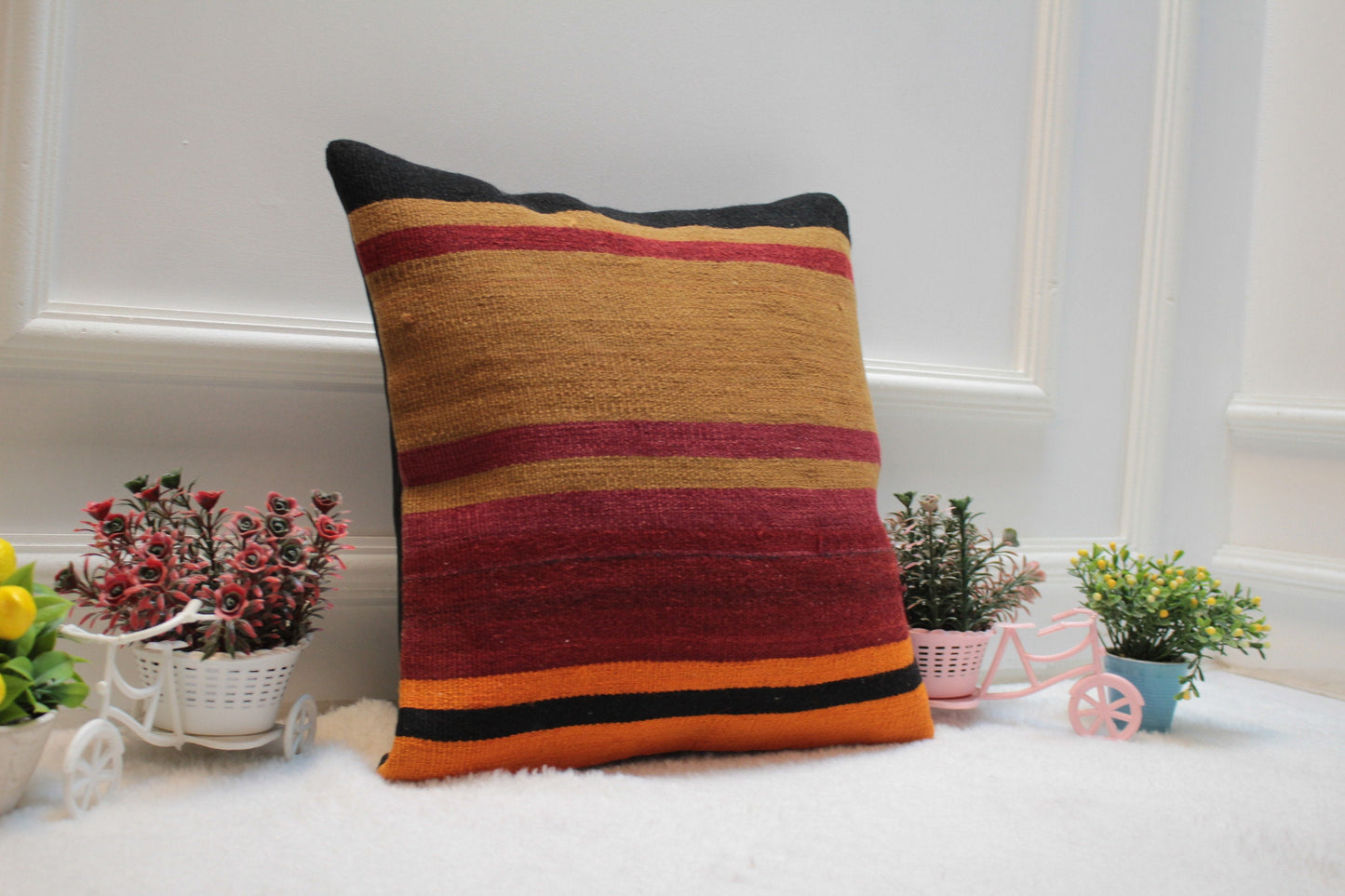 Handmade Kilim Pillow Cover: Boho Home Decor, 16x16 inch