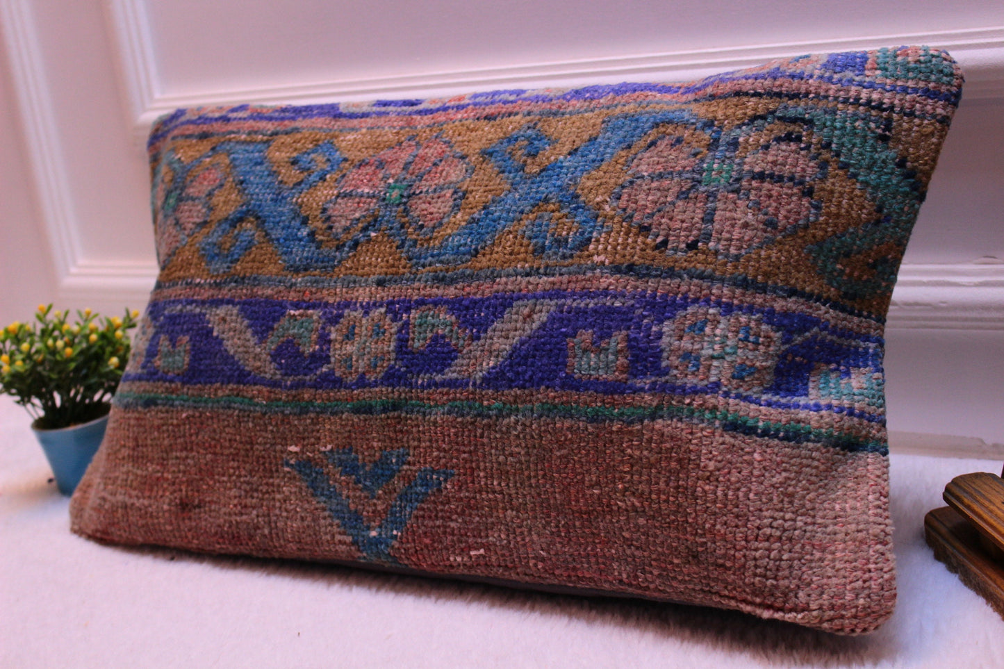 Vintage Turkish Kilim Pillow Cover: Faded Rug Lumbar, 12x24 inch