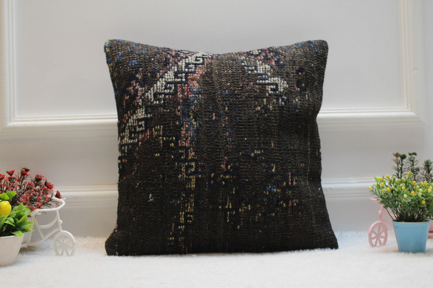 Handmade Kilim Pillow Cover: Upcycled Woven Rug, Black (16x16 in)