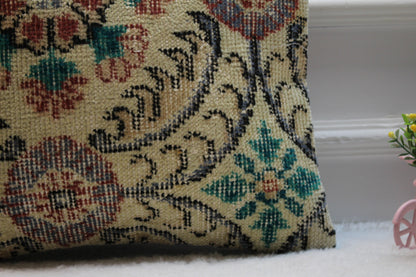 Handmade Turkish Rug Pillow Cover: Floral Kilim Throw Pillow (16x16 in)