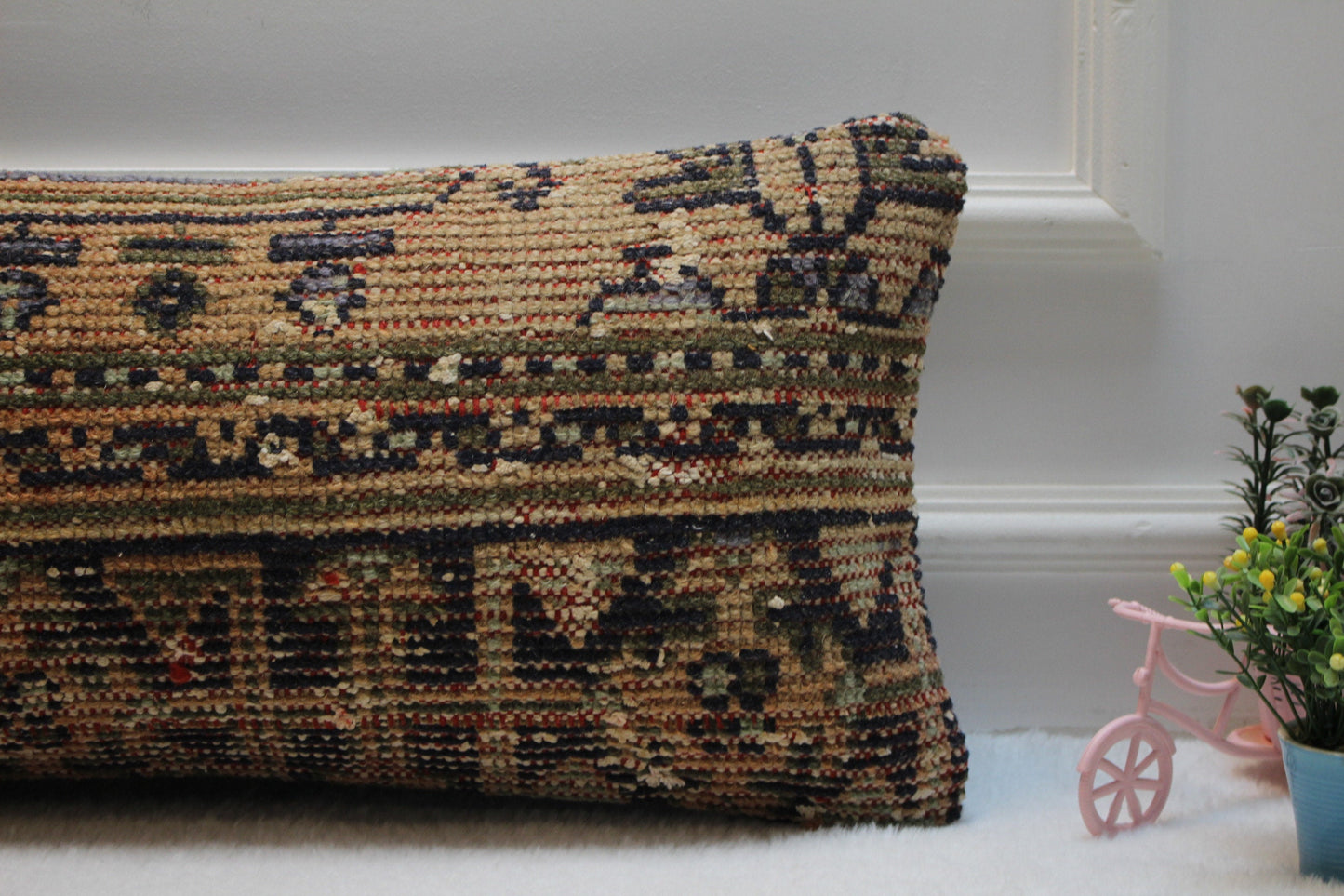 Handmade Lumbar Kilim Pillow Cover: Upcycled Woven Rug, 12x24 inch