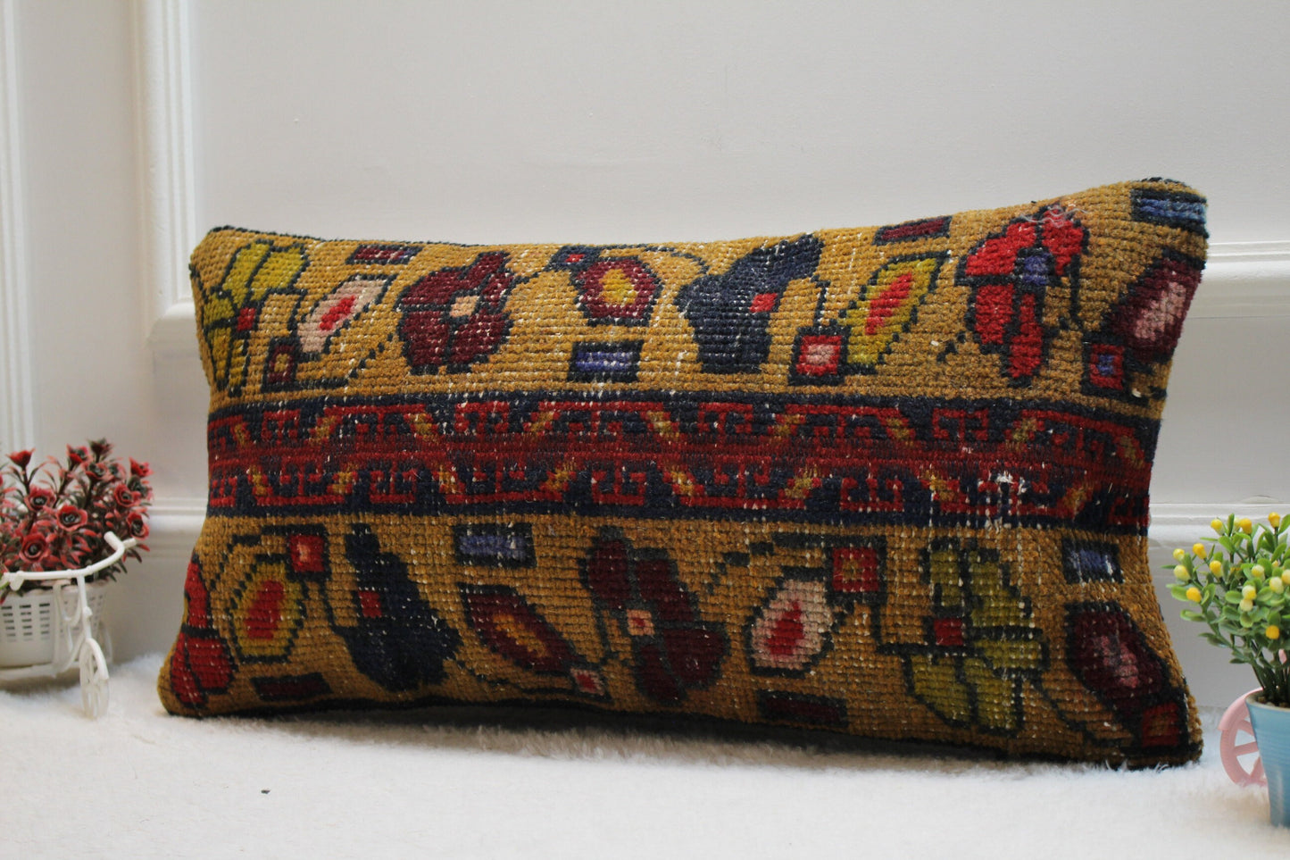 Floral Kilim Lumbar Pillow Cover: Upcycled Turkish Rug, 12x24 inch