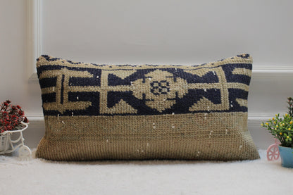 Vintage Turkish Rug Lumbar Pillow Cover: Handmade Wool Kilim (12x24 in)