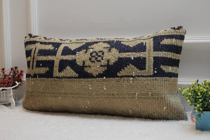 Vintage Turkish Rug Lumbar Pillow Cover: Handmade Wool Kilim (12x24 in)