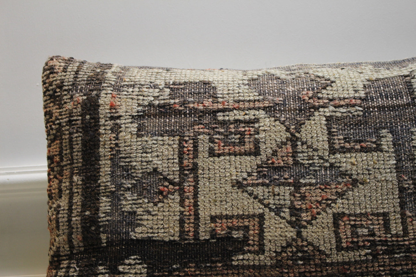 Handmade Kilim Lumbar Pillow Cover: Vintage Turkish Rug, 16x24 inch