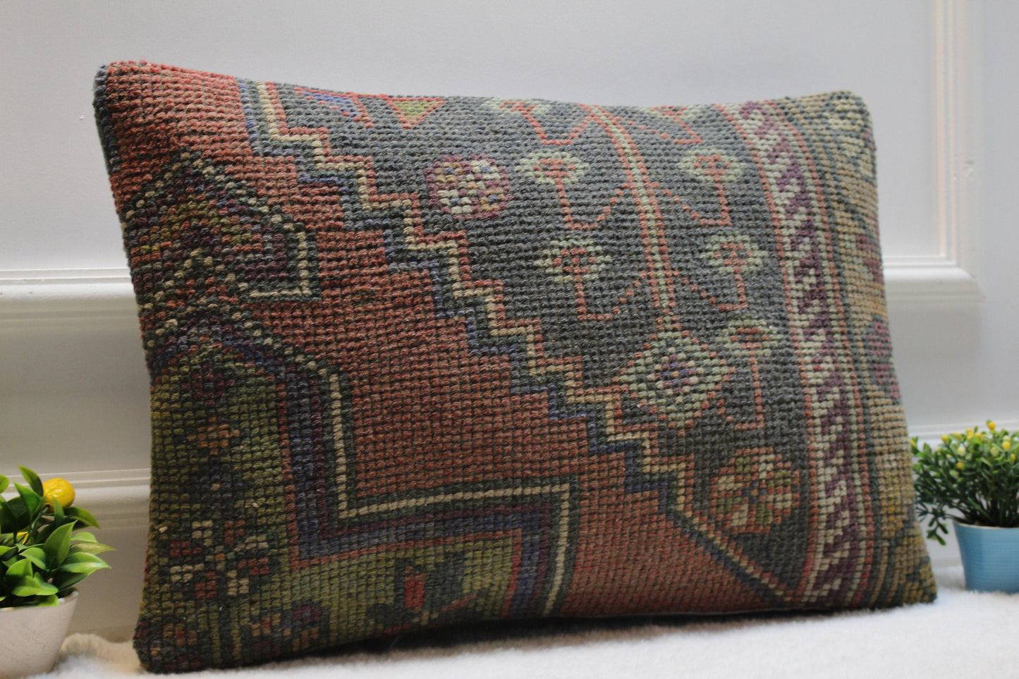 Handmade Kilim Lumbar Pillow Cover: Upcycled Turkish Rug (16x24 in)