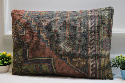 Handmade Kilim Lumbar Pillow Cover: Upcycled Turkish Rug (16x24 in)