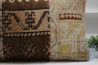 Handmade Kilim Pillow Cover: Upcycled Woven Wool, Oriental Design (16x24 inch)