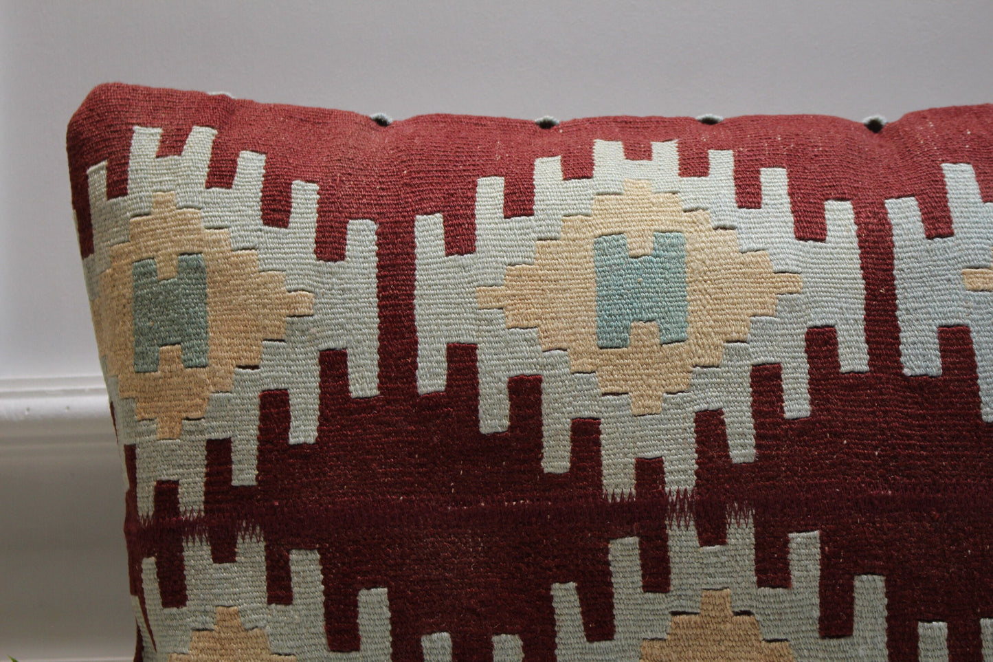 Geometric Kilim Lumbar Pillow Cover: Vintage Turkish Rug, 16x24 inch