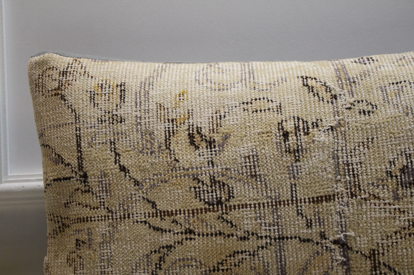 Floral Kilim Pillow Cover: Upcycled Woven Rug, Beige Brown (16x24 in)