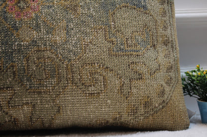 Handmade Vintage Turkish Rug Pillow Cover: Organic Wool, 16x24 inch
