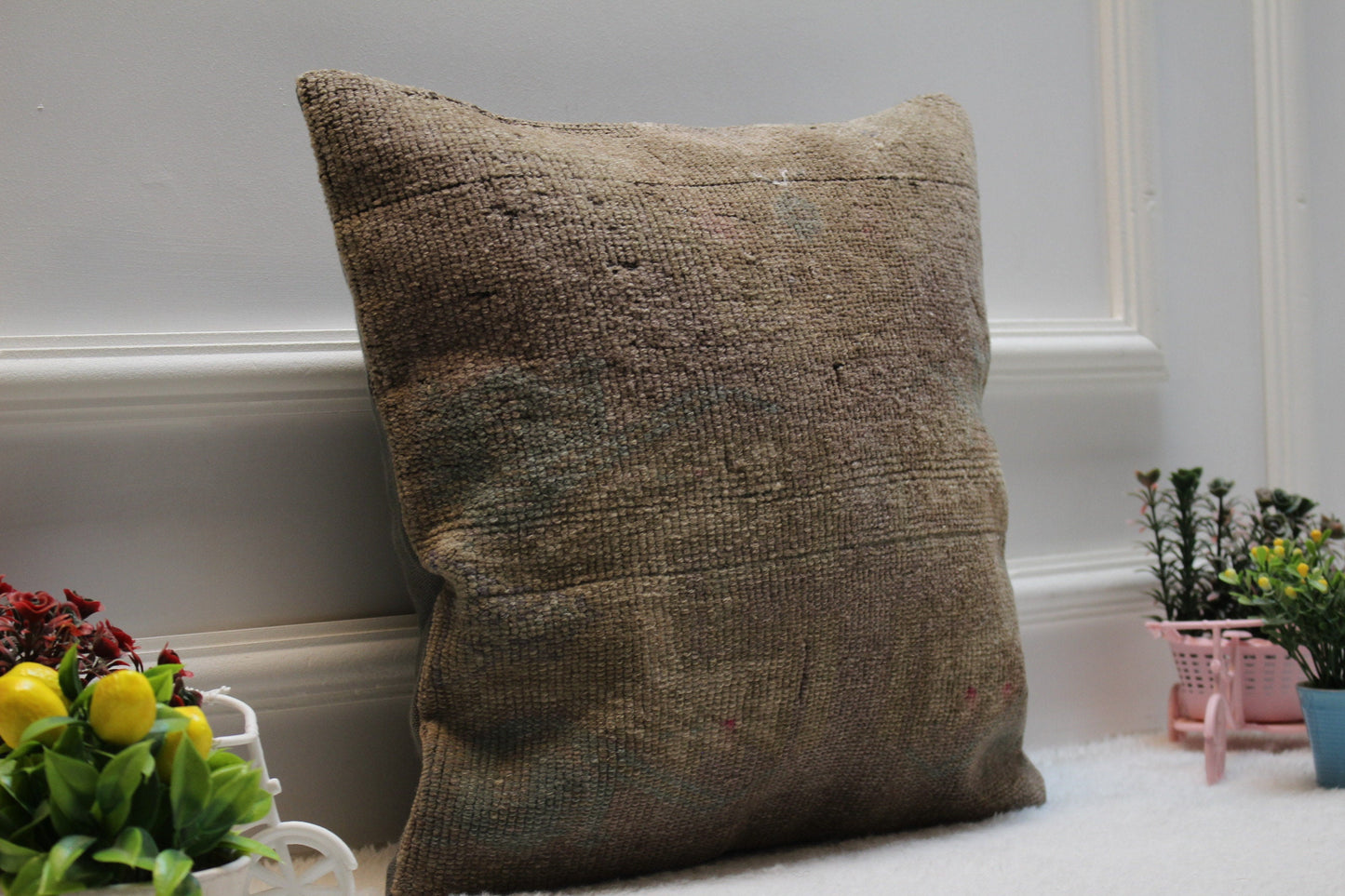 Vintage Turkish Rug Pillow Cover: 16x16 Organic Wool Kilim
