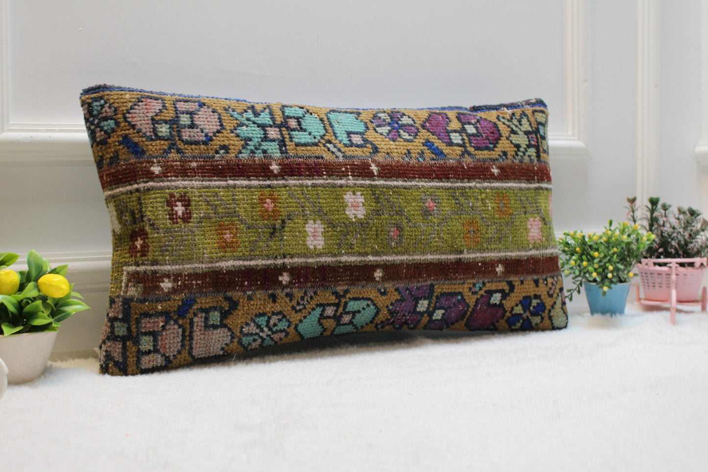 Handwoven Turkish Kilim Pillow Cover: Bohemian Rug Cushion, 12x24 inch