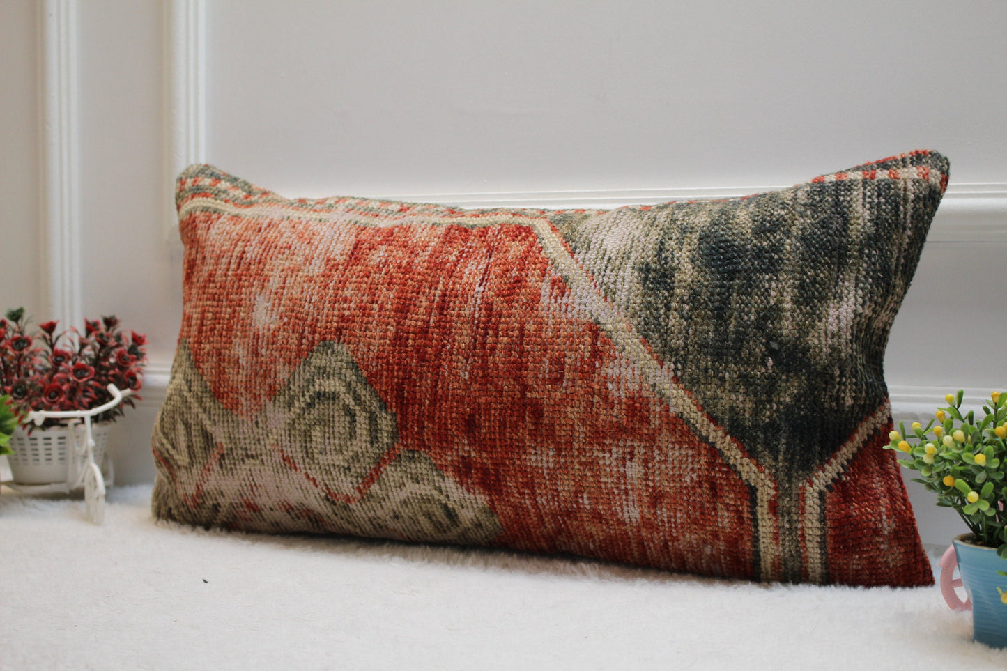 Handmade Turkish Rug Lumbar Pillow: Red Vintage Kilim Pillow Cover (12x24 in)