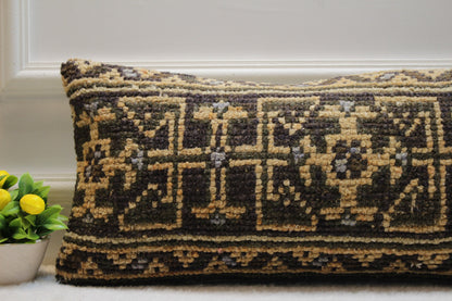 Geometric Kilim Pillow Cover: Upcycled Woven Rug, 12x24 inch