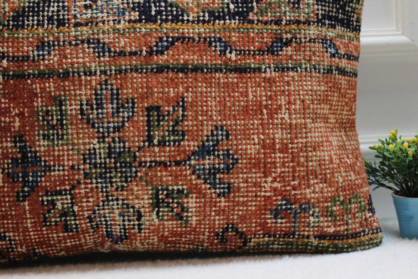 Vintage Turkish Rug Pillow Cover: Handmade Kilim Lumbar Pillow (16x24 inch)