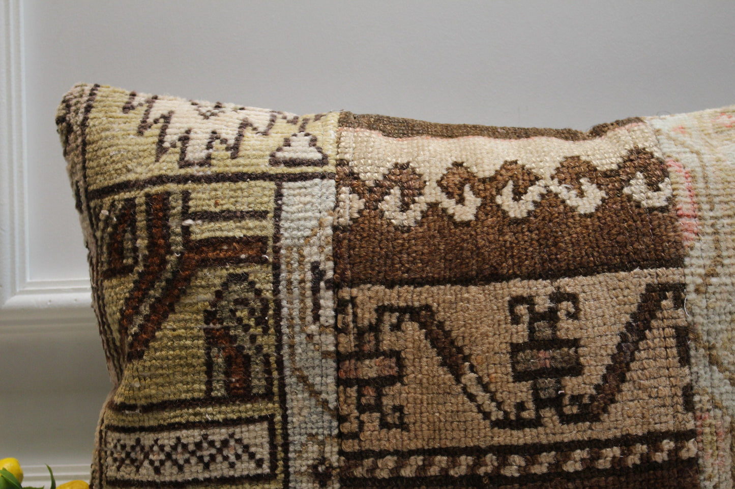 Handmade Kilim Pillow Cover: Upcycled Woven Wool, Oriental Design (16x24 inch)