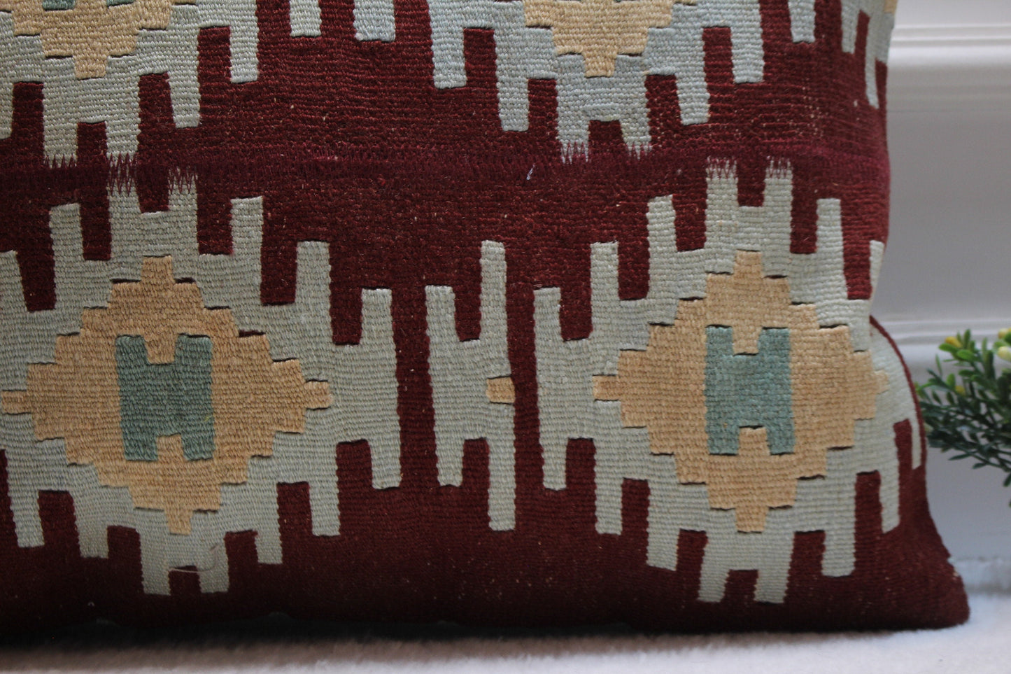 Geometric Kilim Lumbar Pillow Cover: Vintage Turkish Rug, 16x24 inch