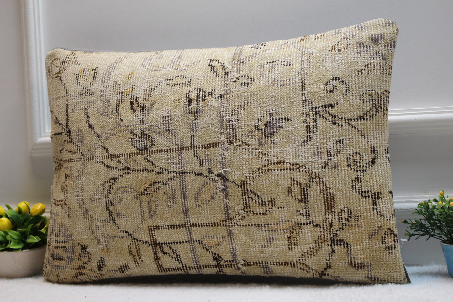Floral Kilim Pillow Cover: Upcycled Woven Rug, Beige Brown (16x24 in)