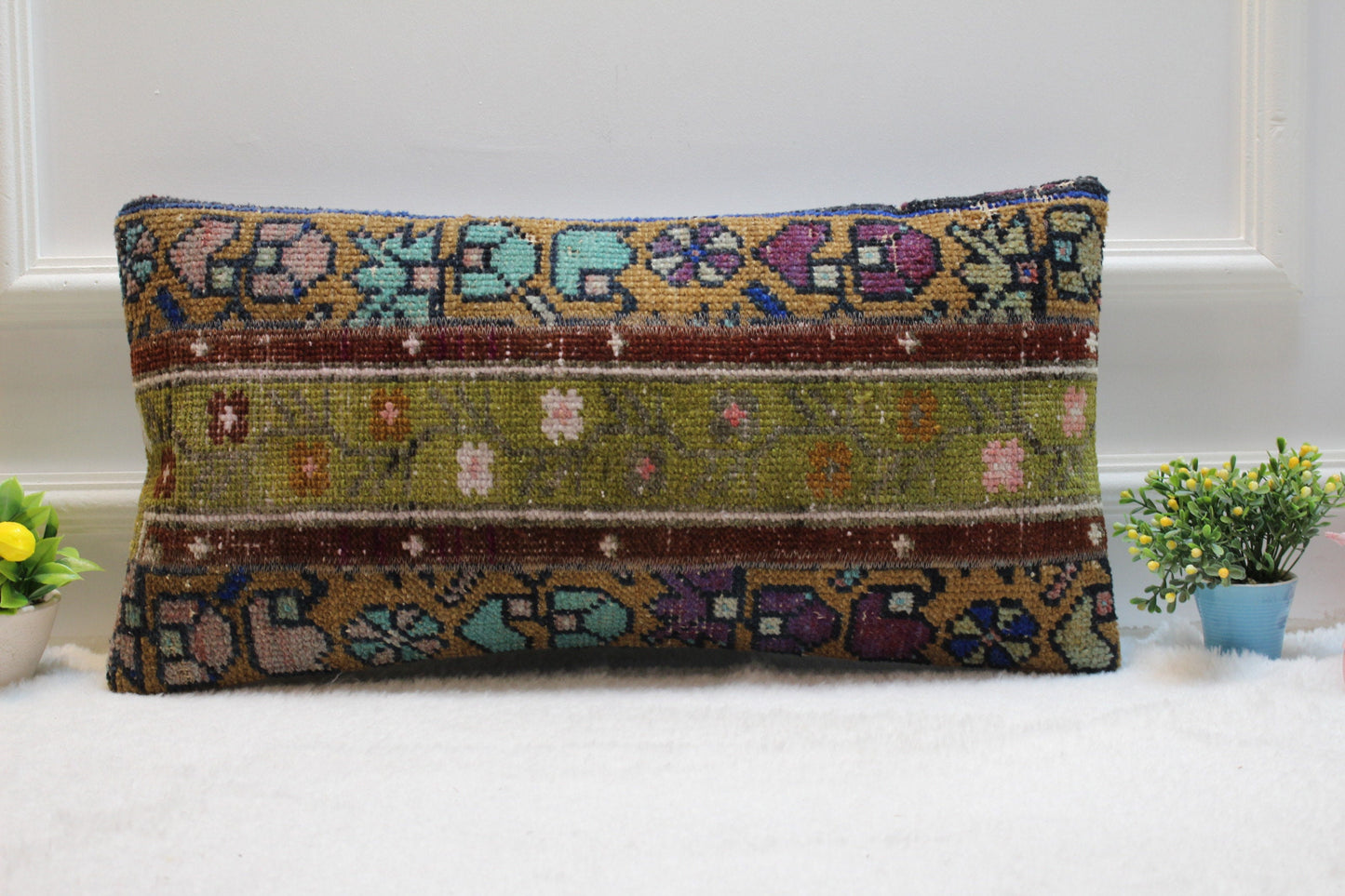 Handwoven Turkish Kilim Pillow Cover: Bohemian Rug Cushion, 12x24 inch