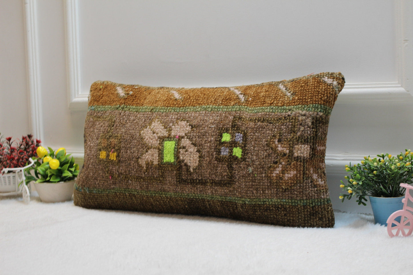 Handmade Kilim Pillow Cover: Upcycled Vintage Wool Rug, 12x24 inch