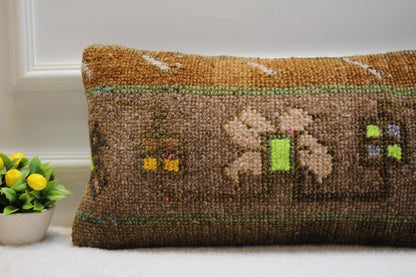 Handmade Kilim Pillow Cover: Upcycled Vintage Wool Rug, 12x24 inch