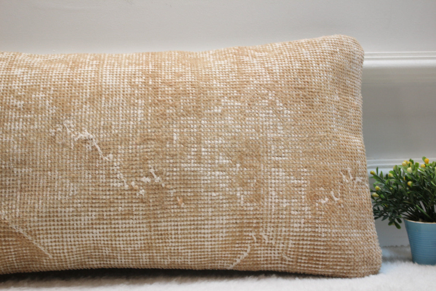 Handmade Kilim Pillow Cover: Upcycled Woven Rug, Beige (12x24 in)