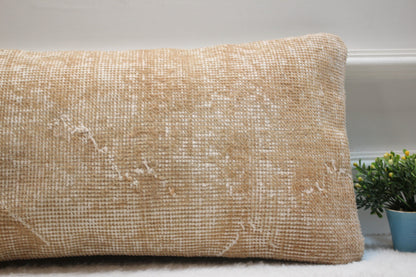 Handmade Kilim Pillow Cover: Upcycled Woven Rug, Beige (12x24 in)