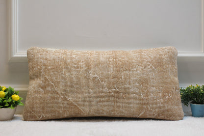 Handmade Kilim Pillow Cover: Upcycled Woven Rug, Beige (12x24 in)