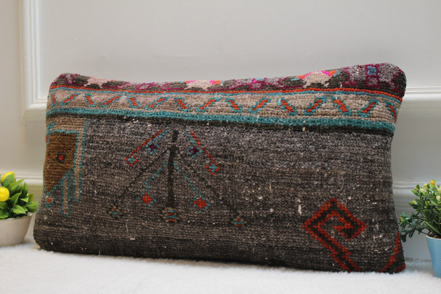 Handmade Gray Wool Lumbar Pillow Cover: Vintage Turkish Rug, 12x24 inc