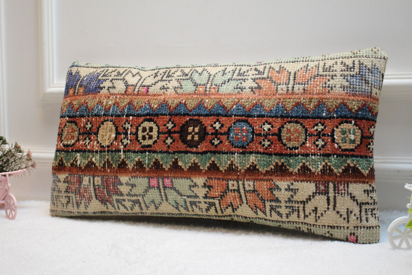 Handwoven Kilim Pillow Cover: Antique Anatolian Rug Lumbar Pillow (30x60cm)