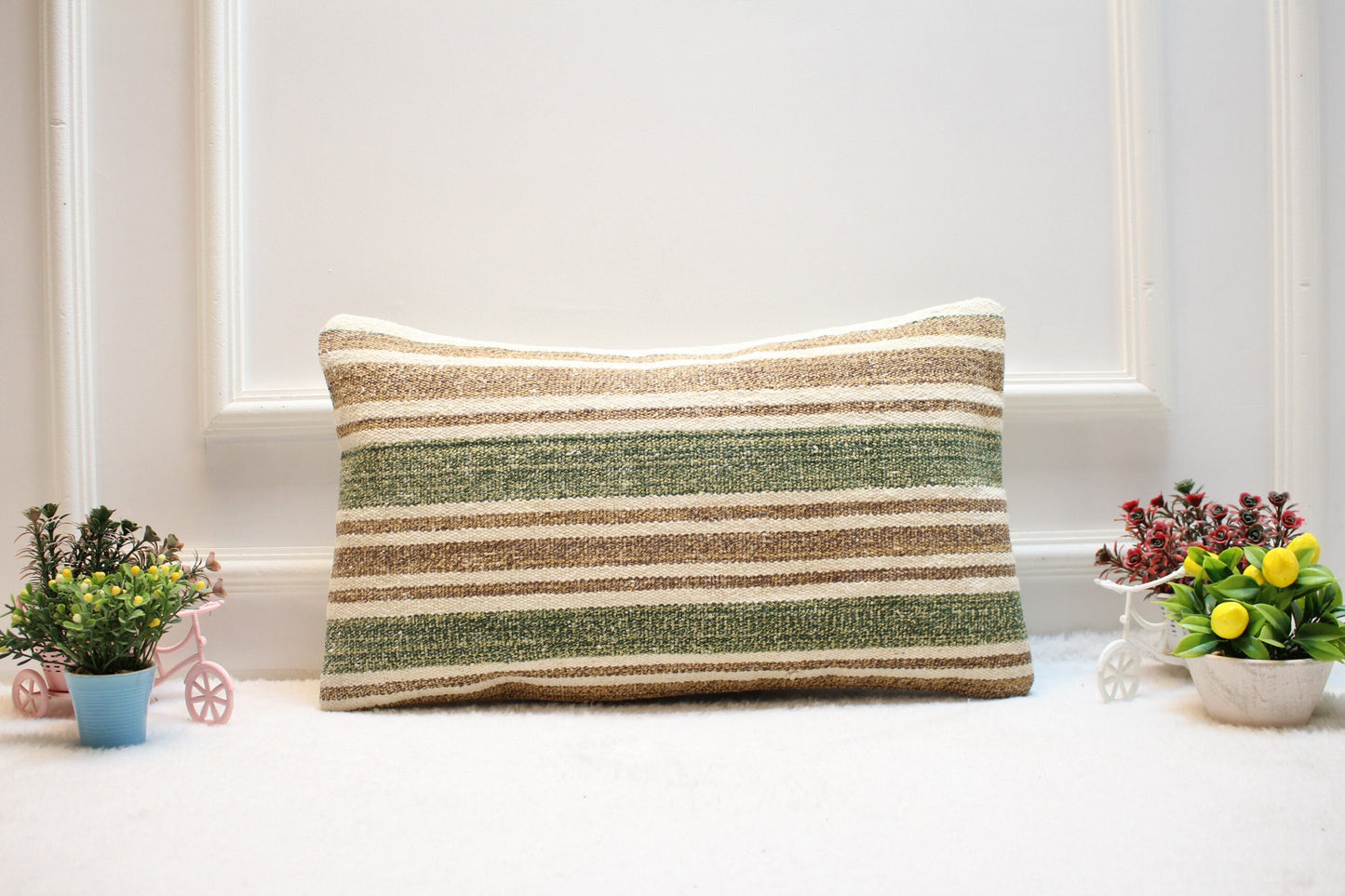 Handmade Kilim Pillow Cover: Upcycled Woven Rug, Green Beige (12x24 in)