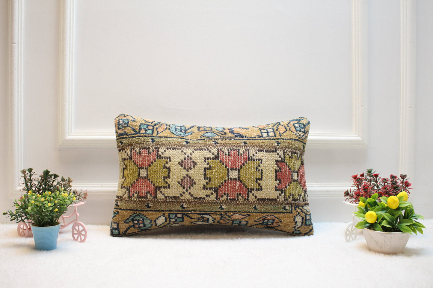 Floral Kilim Pillow Cover: Handmade Turkish Rug Lumbar Pillow, 12x20