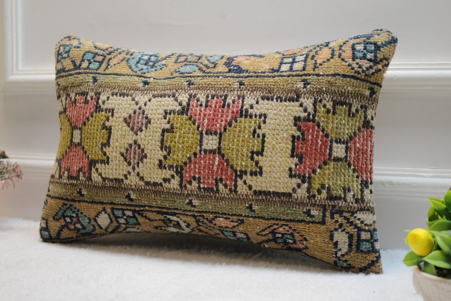 Floral Kilim Pillow Cover: Handmade Turkish Rug Lumbar Pillow, 12x20