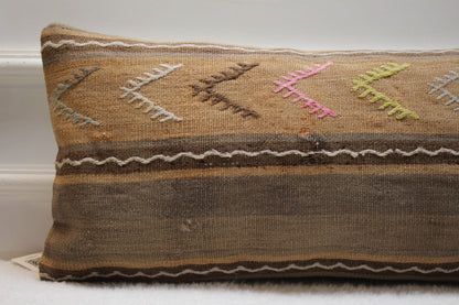 Handmade Kilim Pillow Cover: Organic Wool, Vintage Turkish Design (12x24 inc)