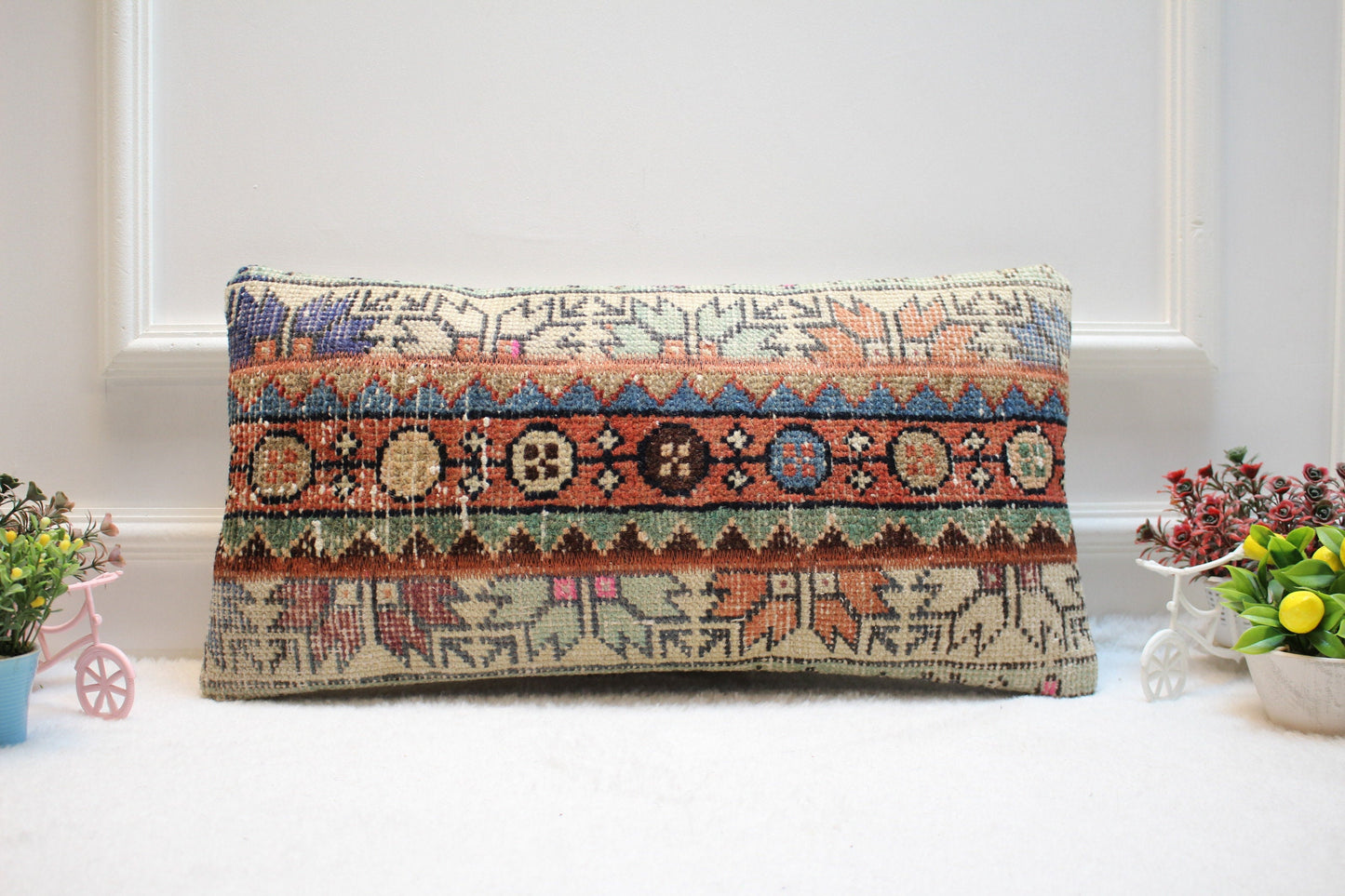 Handwoven Kilim Pillow Cover: Antique Anatolian Rug Lumbar Pillow (30x60cm)