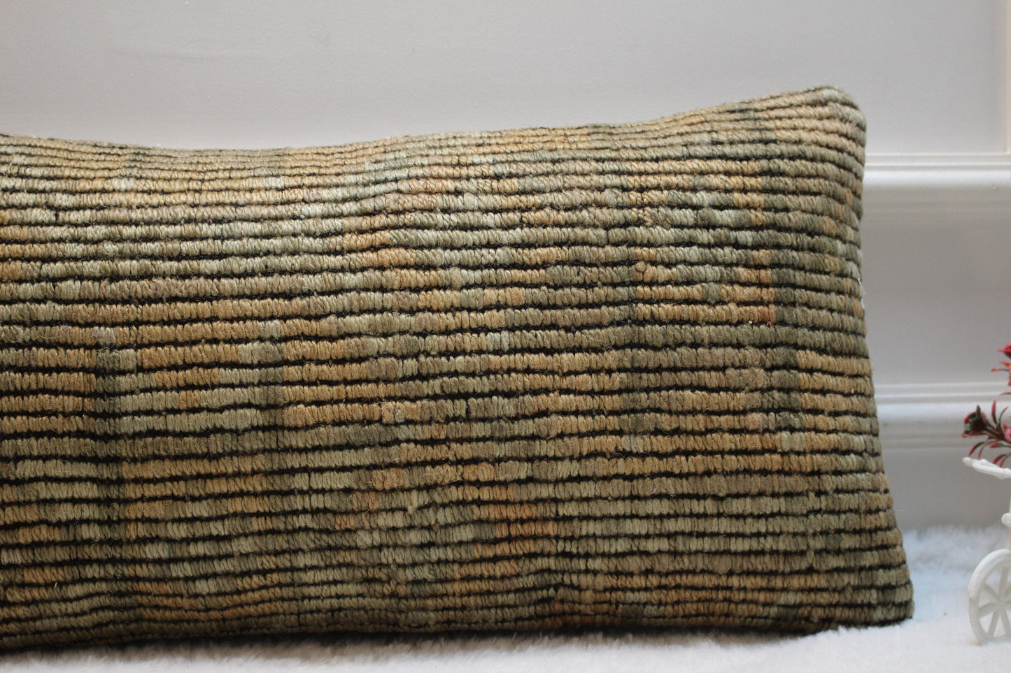 Handwoven Kilim Lumbar Pillow Cover: Antique Bohemian Rug, 12x24