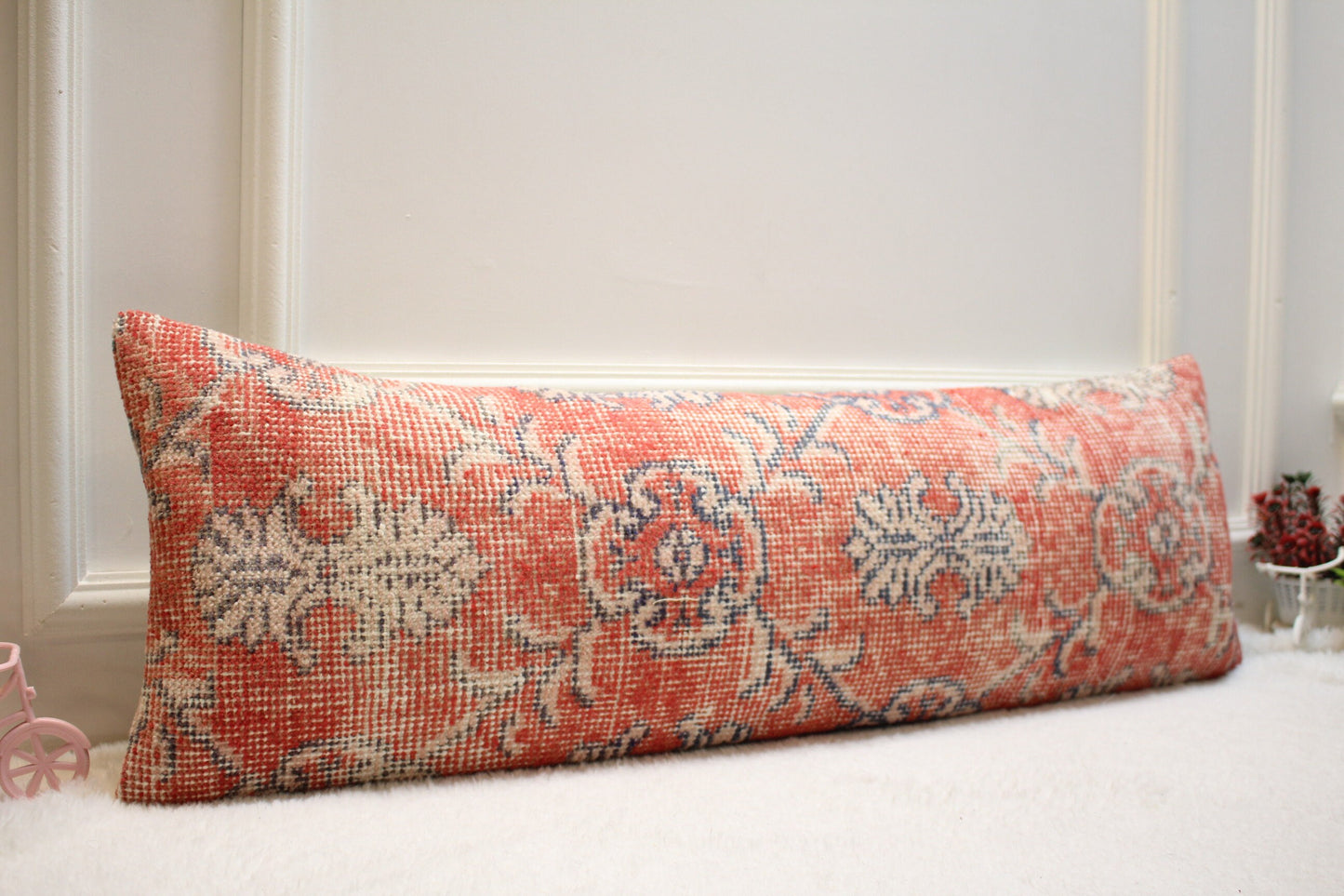 Floral Turkish Rug Lumbar Pillow Cover: Vintage Wool Pillow Case (12x36 in)