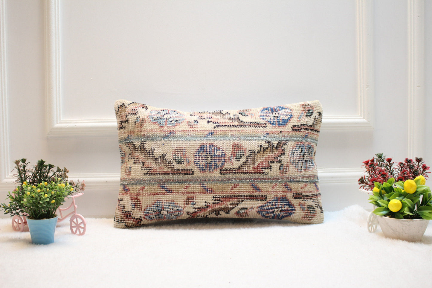 Floral Kilim Pillow Cover: Upcycled Turkish Rug, Boho Decor (12x20 inc)