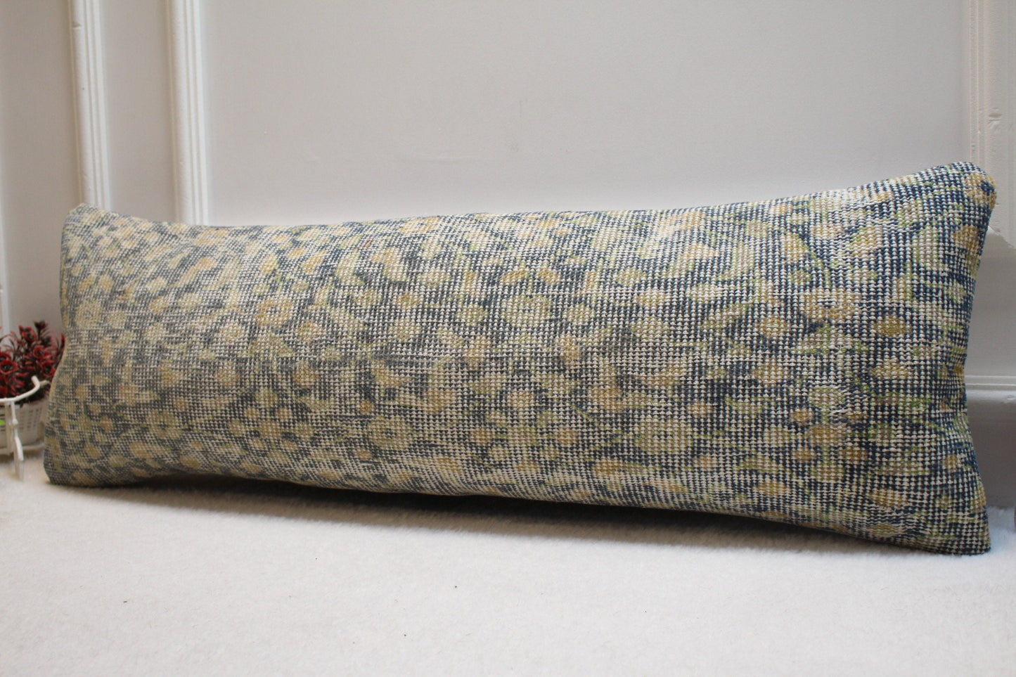 Green Vintage Turkish Rug Lumbar Pillow Cover (12x36 in)