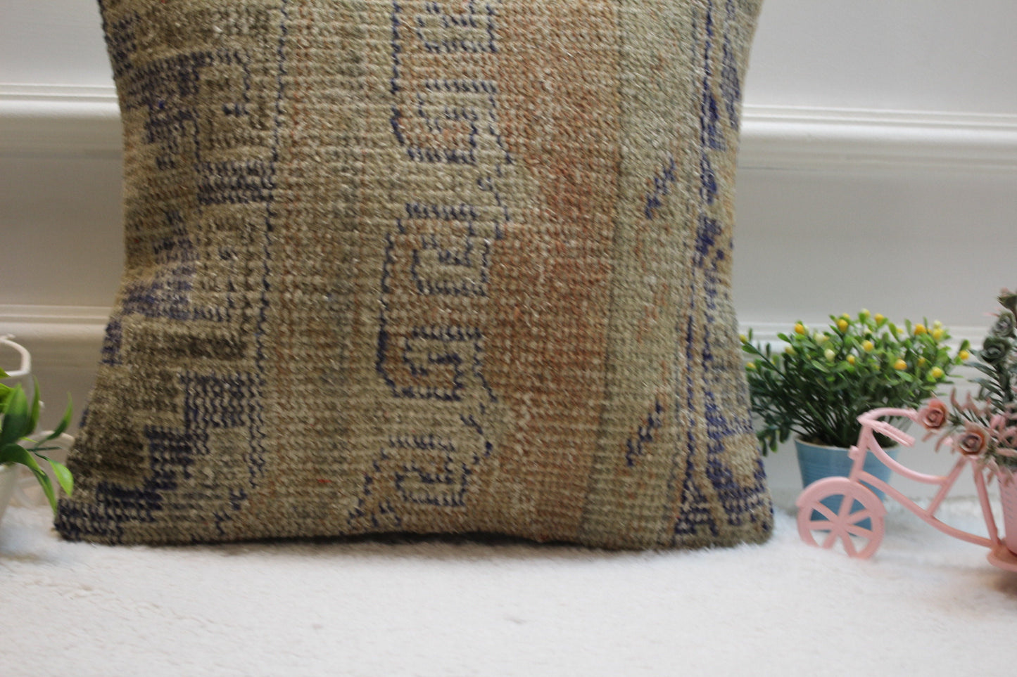 Handmade Turkish Rug Pillow Cover: Upcycled Organic Wool, 16x16 inch