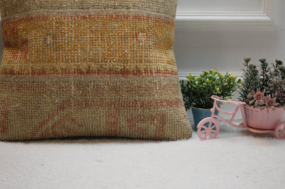 Handmade Beige Turkish Rug Pillow Cover: Vintage Woven Wool (16x16 in)
