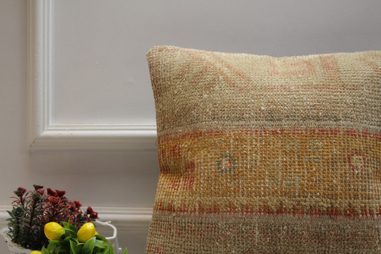 Handmade Beige Turkish Rug Pillow Cover: Vintage Woven Wool (16x16 in)