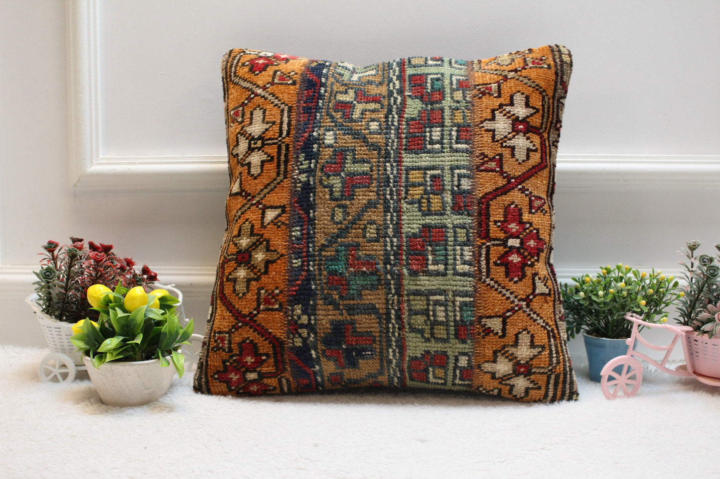 Geometric Kilim Pillow Cover: Vintage Turkish Rug, 16x16 inch
